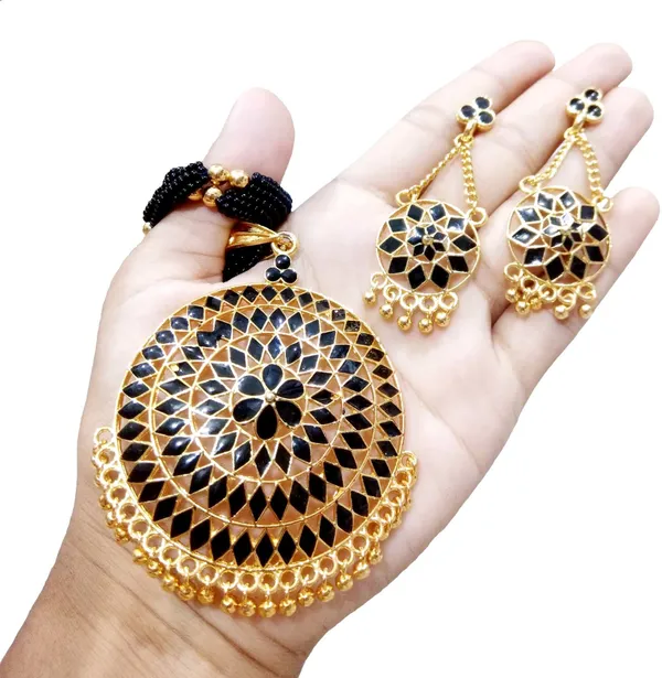 Assamese_Traditional_Gold_Plated_Black_Minakari_Jewellery_Set_For_Women
